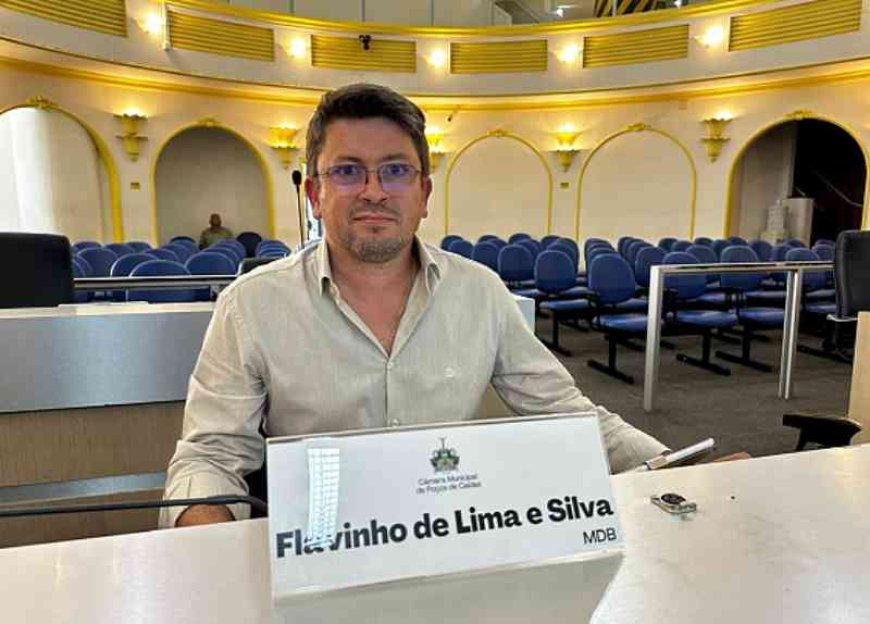 Vereador cobra solução urgente para falta de professores