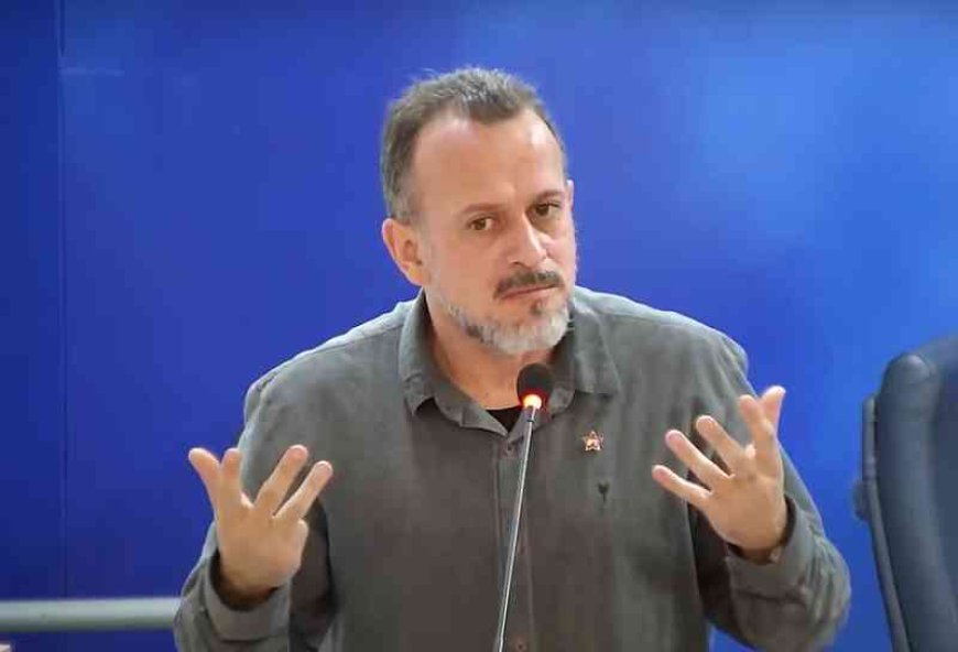 Vereador apresenta defesa contra acusação de quebra de ética