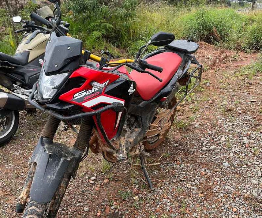 Motocicleta furtada em Botelhos é recuperada em Poços