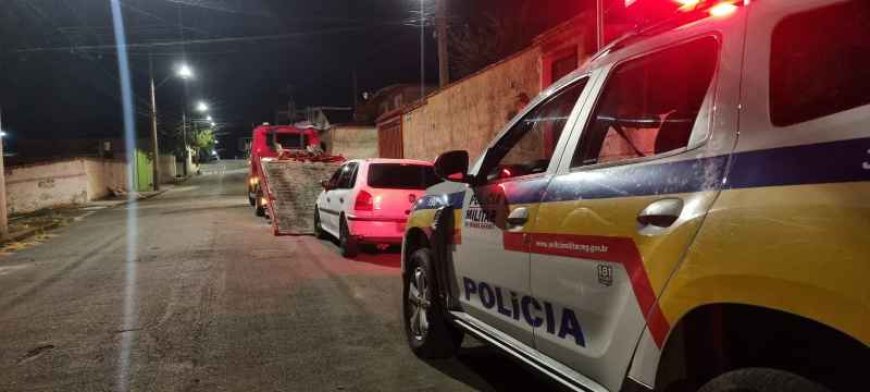 Briga por guarda de cachorro termina em tiros e dois irmãos presos em Poços
