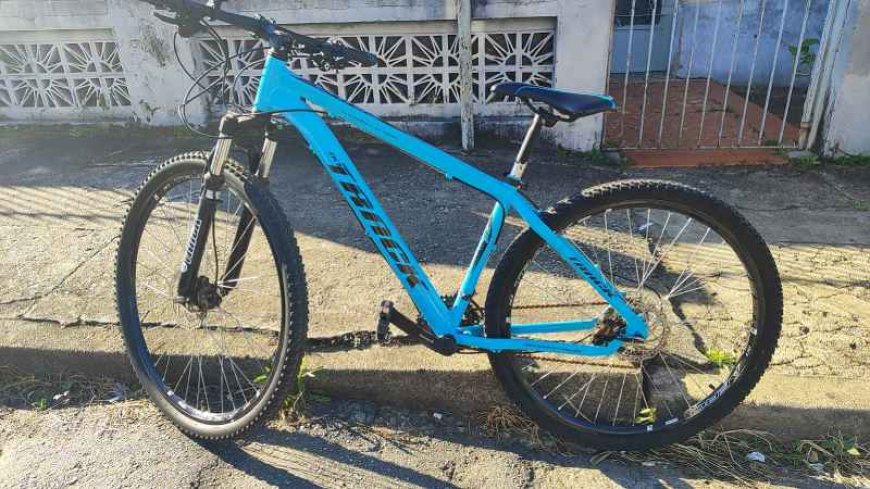 Homem é preso por furto e receptação após perseguição na Zona Oeste