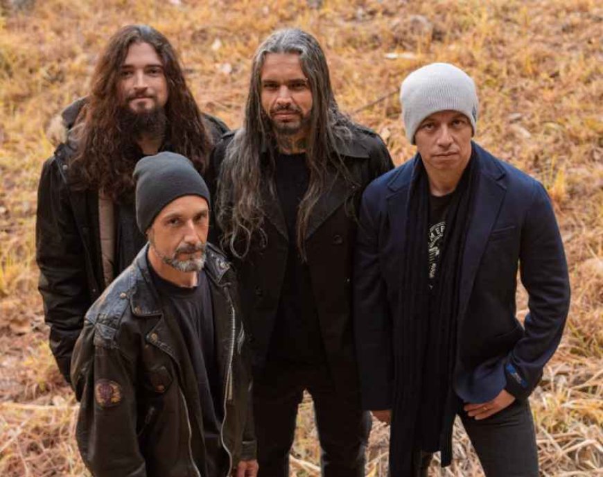 Rivendell prepara estreia nos palcos e grava primeiro álbum em Poços