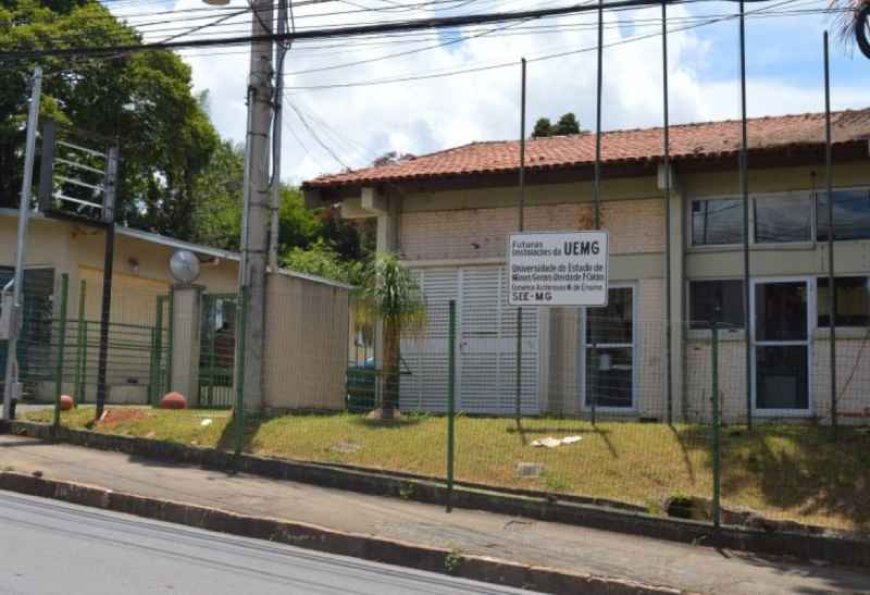 UEMG abre processo seletivo com três vagas para Poços