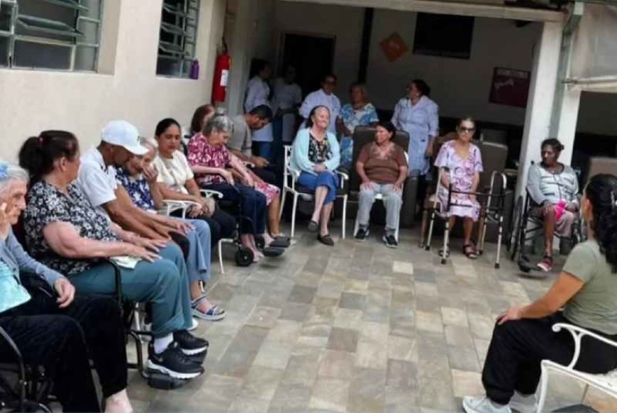 “Dançando com a Vida" transforma rotinas e fortalece laços por meio da cultura e do movimento