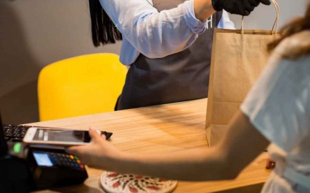Impasse adia reajuste de comerciários de Poços há seis meses