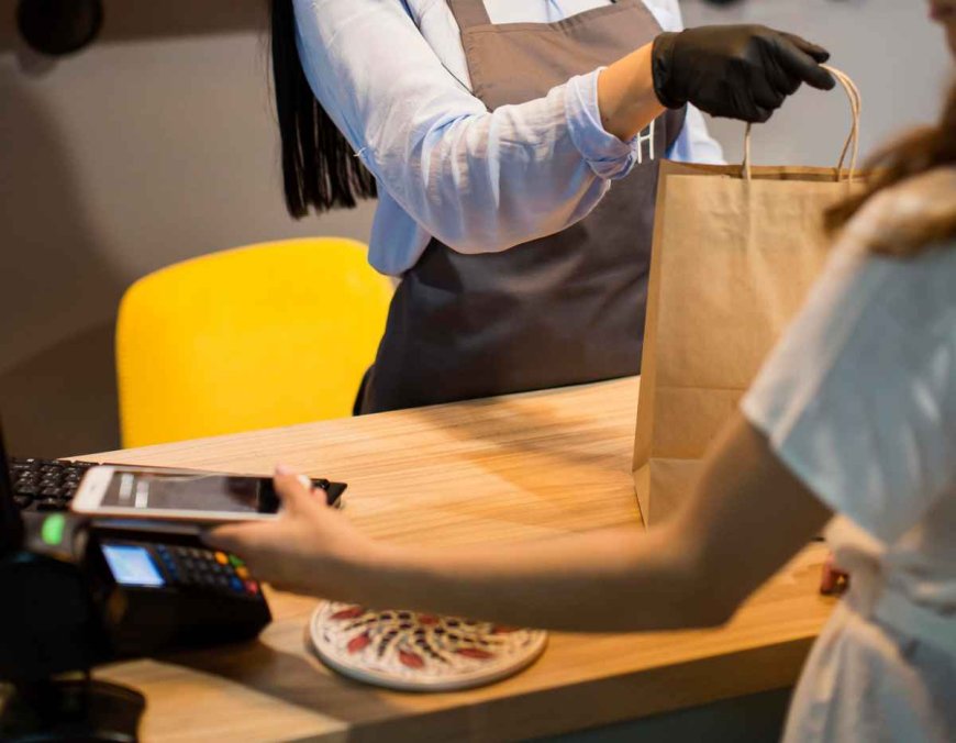 Impasse adia reajuste de comerciários de Poços há seis meses