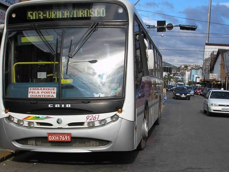 Decisão judicial reduz tarifa de ônibus - Jornal da Cidade