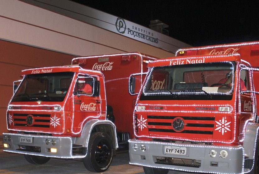 Caravana da Coca-Cola chega a Poços - Jornal da Cidade